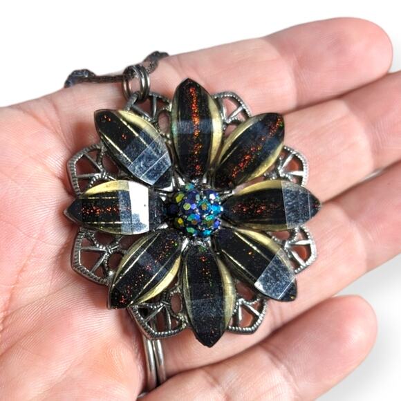 Y2K Black Daisy Pendant Necklace ~ Shimmery AB Crystal Center whimsigoth edgy - Picture 6 of 9